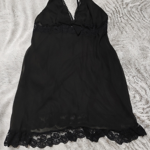 Chemise and Matching Robe - Picture 3 of 7